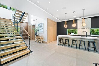 8625 NE 10th Ave in Miami, FL - Building Photo - Building Photo