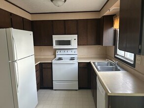 713 Miller Ct, Unit A in Rawlins, WY - Building Photo - Building Photo