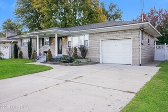 2410 Farnsley Rd in Louisville, KY - Building Photo - Building Photo