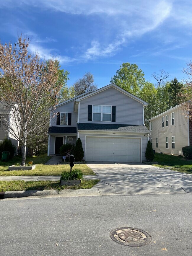 11618 Carrington Hill Dr Rentals in Charlotte, NC