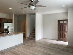 1326 S Goldking Way in Boise, ID - Building Photo - Building Photo