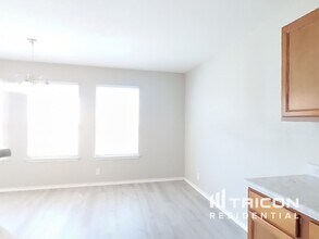 7827 Hedrick Farm in San Antonio, TX - Building Photo - Building Photo