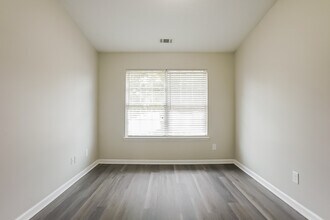 815 Westlawn Dr in Grovetown, GA - Foto de edificio - Building Photo