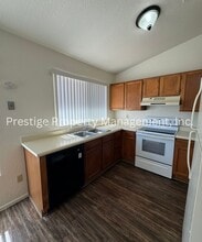 3093 W Placita De La Roseta in Tucson, AZ - Building Photo - Building Photo