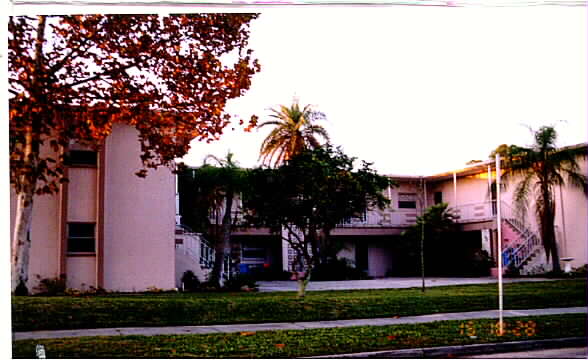 426 Palm Ave N in St. Petersburg, FL - Building Photo