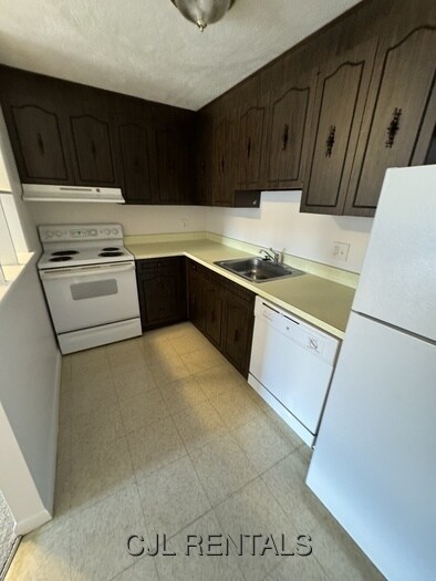 25 Brooks Park in Medford, MA - Foto de edificio - Building Photo