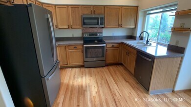 1334 S Canoe Creek Dr in Colorado Springs, CO - Building Photo - Building Photo