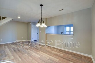 740 S Lake Cir in Chesapeake, VA - Building Photo - Building Photo