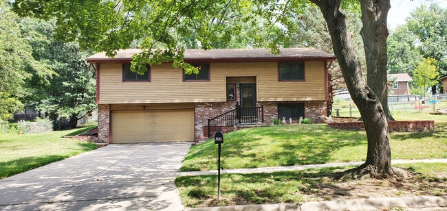 property at 820 Indian Hills Dr