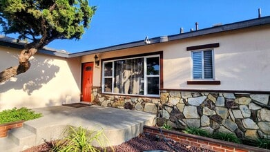 16240 Doublegrove St in La Puente, CA - Foto de edificio - Building Photo
