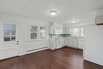 2215 N Wahsatch Ave in Colorado Springs, CO - Foto de edificio - Building Photo