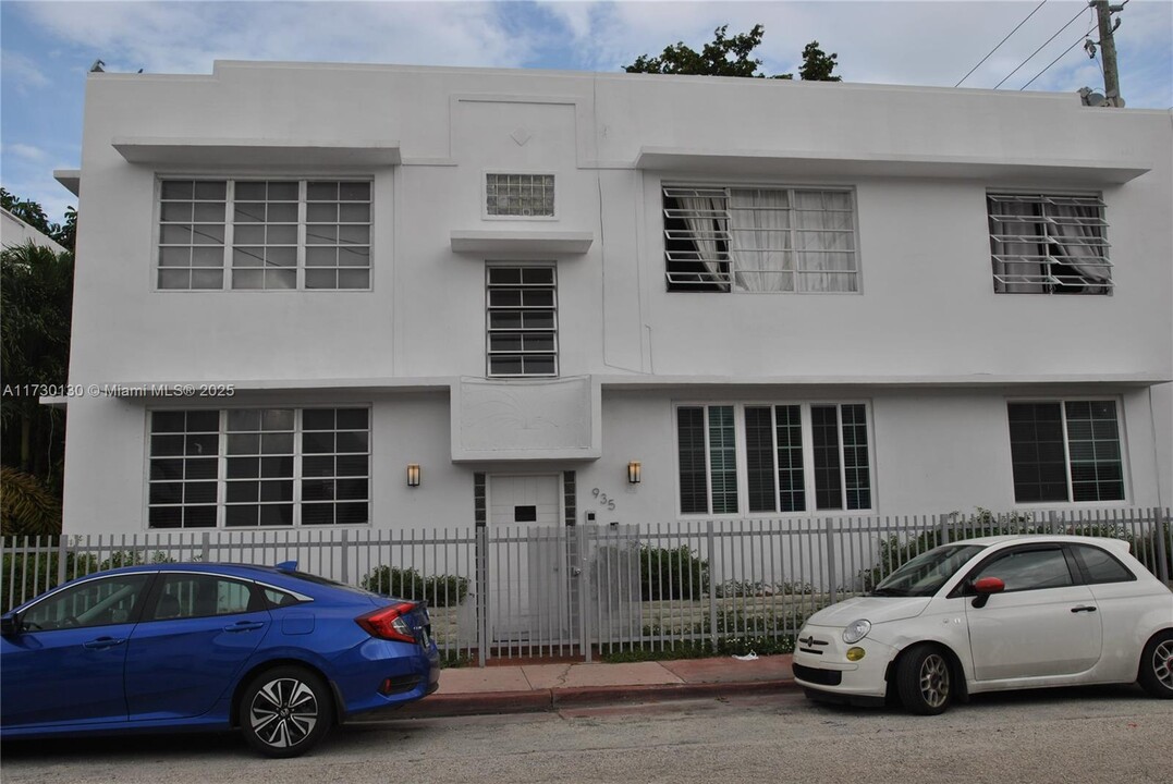 935 9th St in Miami Beach, FL - Building Photo