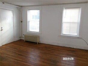 100 Bowen St in Providence, RI - Building Photo - Building Photo