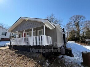 510 Ridgecrest Dr in High Point, NC - Building Photo - Building Photo