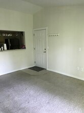 730 NW 185th Ave, Unit 303 in Beaverton, OR - Building Photo - Building Photo