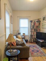 2 Evergreen Sq, Unit 1 in Somerville, MA - Building Photo