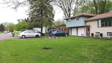 16431 Mayleon Dr in Plainfield, IL - Building Photo - Building Photo