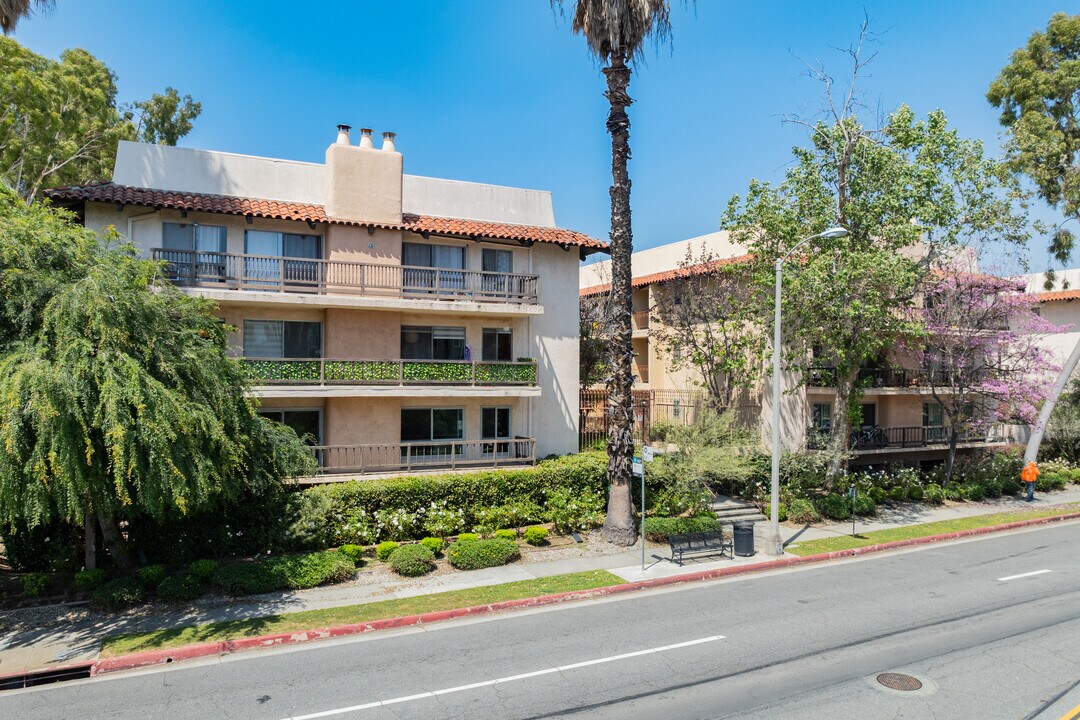 Casa Pasadena Condos in Pasadena, CA - Building Photo