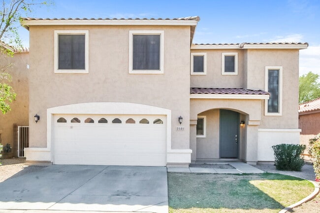 property at 2581 E Bellerive Dr