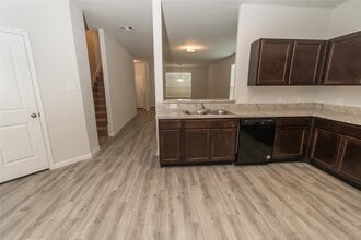 5606 Rocky Trail Dr in Porter, TX - Building Photo - Building Photo