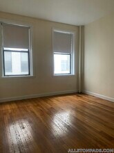 1135 Commonwealth Ave, Unit 1 in Boston, MA - Building Photo - Building Photo