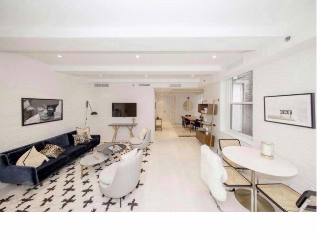 43 W 27th St-Unit -9R in New York, NY - Building Photo