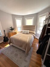 9 Houghton St, Unit 3 in Somerville, MA - Building Photo - Building Photo