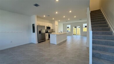 1087 NW 2nd Ter in Florida City, FL - Building Photo - Building Photo