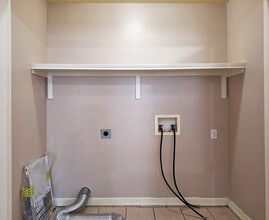 1907 Maria Isabel Dr, Unit B in Weslaco, TX - Building Photo - Building Photo