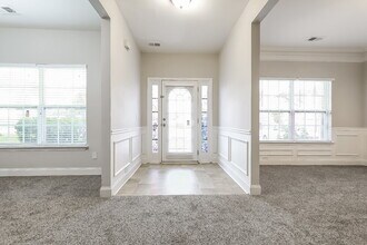 1895 Logan Ridge Cir in Loganville, GA - Foto de edificio - Building Photo