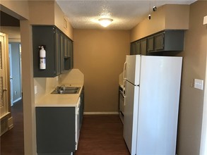 2703 Windswept Cove-Unit -102 in Austin, TX - Building Photo - Building Photo