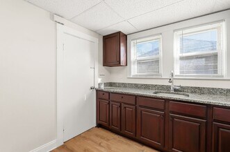68 Atlantic St in Quincy, MA - Building Photo - Building Photo