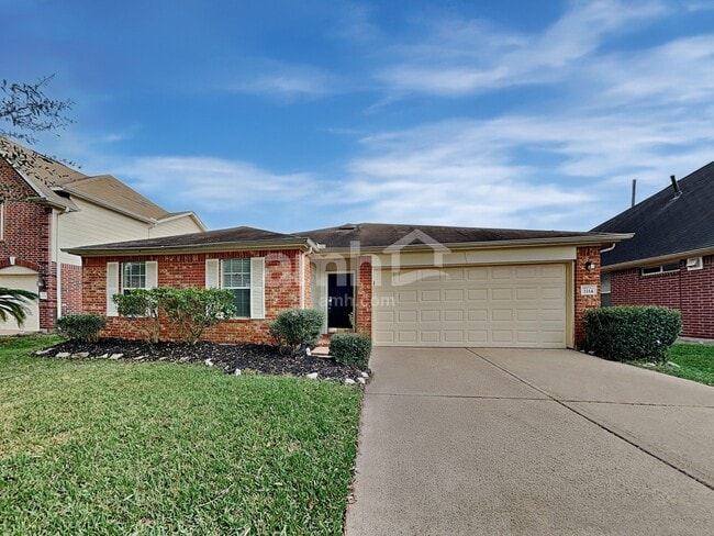 2114 English Green Way