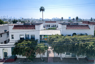 4520-4524 3/4 Willow Brook Ave in Los Angeles, CA - Building Photo - Building Photo