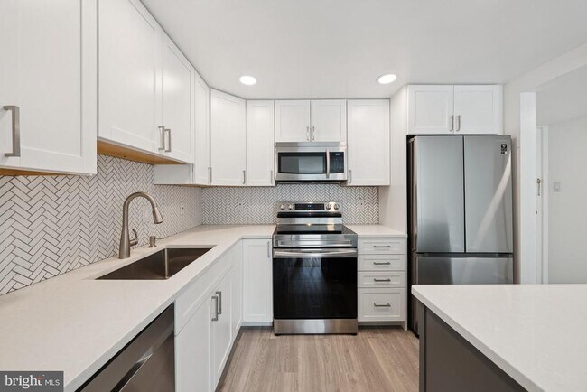 property at 6300 Stevenson Ave