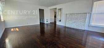 909 SW Bridge St in Grants Pass, OR - Building Photo