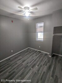 883 N Preston St photo'