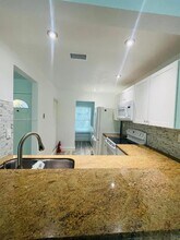 8084 NW 41st Ct in Sunrise, FL - Building Photo - Building Photo