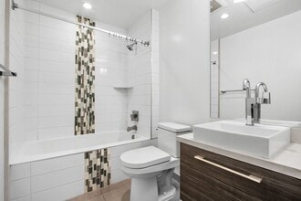 The Carlton At Hollywood in Los Angeles, CA - Building Photo - Building Photo