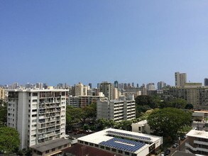 1541 Dominis St-Unit -1602 in Honolulu, HI - Building Photo - Building Photo