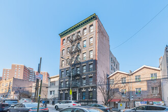 377 E 153rd St in Bronx, NY - Building Photo - Building Photo