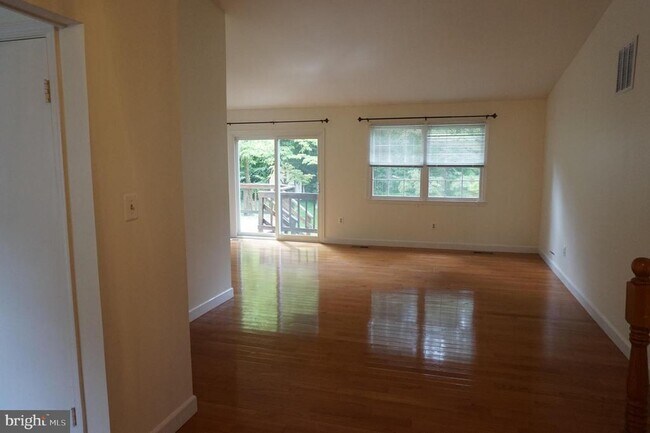 4382 Harvester Farm Ln in Fairfax, VA - Building Photo - Building Photo