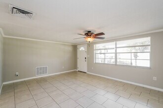 7211 Moravian Dr in Port Richey, FL - Building Photo - Building Photo