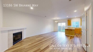13186 SW Brianne Way in Portland, OR - Building Photo - Building Photo