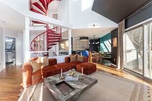 585 Granny Lewis Ln in Mars Hill, NC - Building Photo