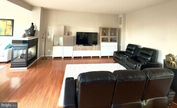 43220 Becontree Terrace in Broadlands, VA - Building Photo - Building Photo