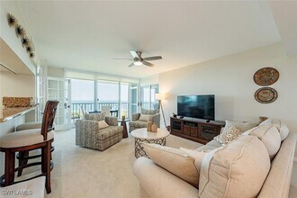 5550 Heron Point Dr, Unit 2003 in Naples, FL - Building Photo - Building Photo