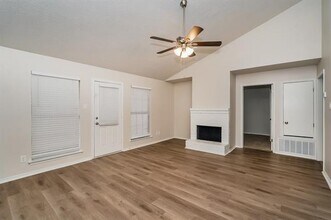 1334 Cedar Ridge Dr in Lewisville, TX - Building Photo - Building Photo