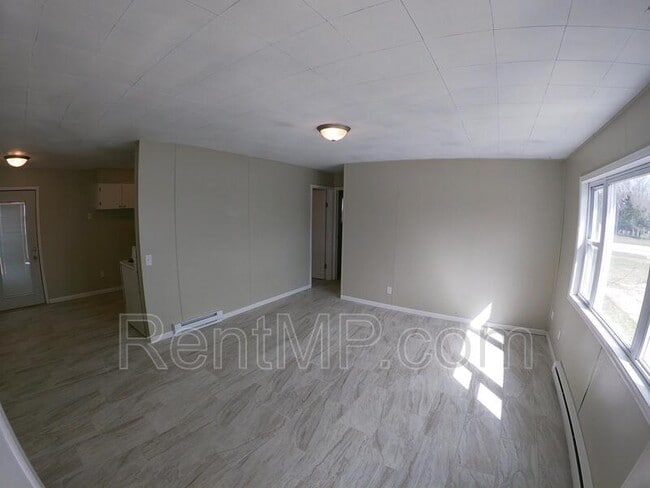10 W Remus Rd in Mt. Pleasant, MI - Building Photo - Building Photo