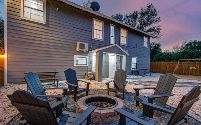 6400 Sherman St in Houston, TX - Foto de edificio - Building Photo